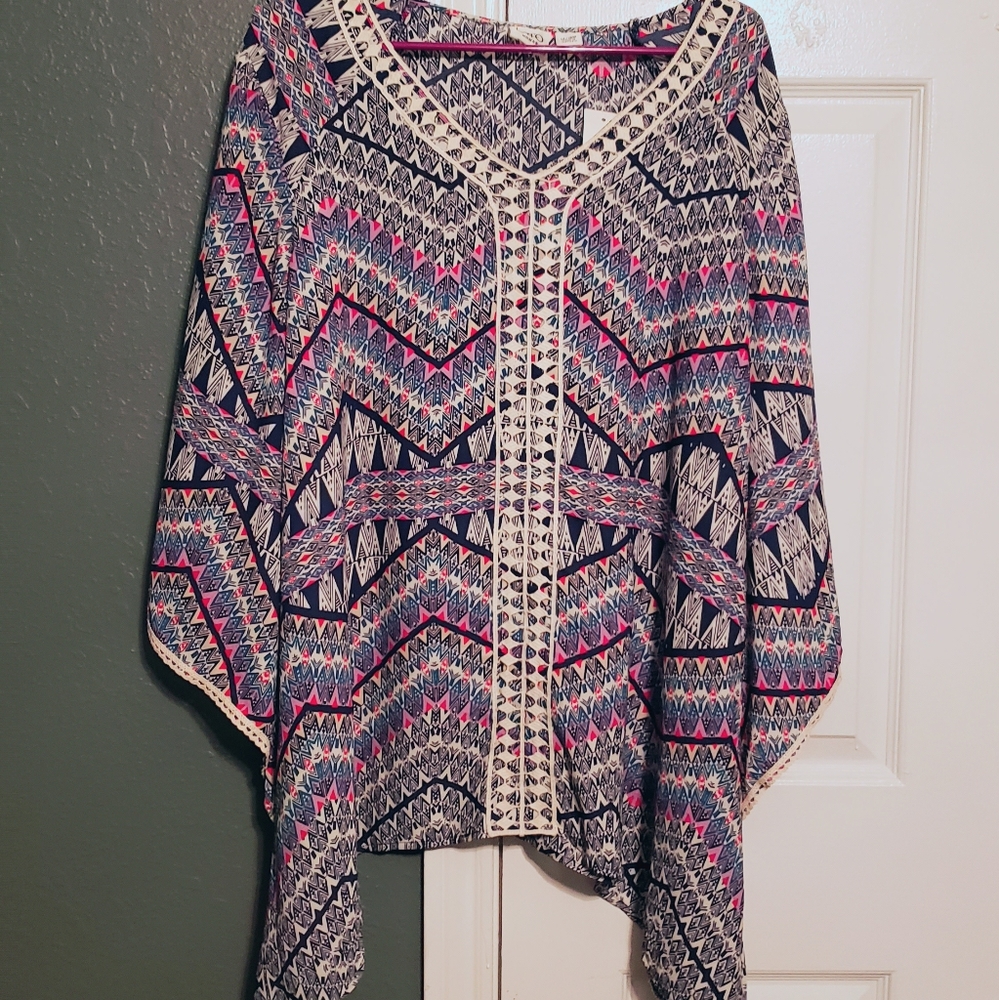 CATO WOMEN 14/16 FLOWY 3/4 BELL SLEEVE
